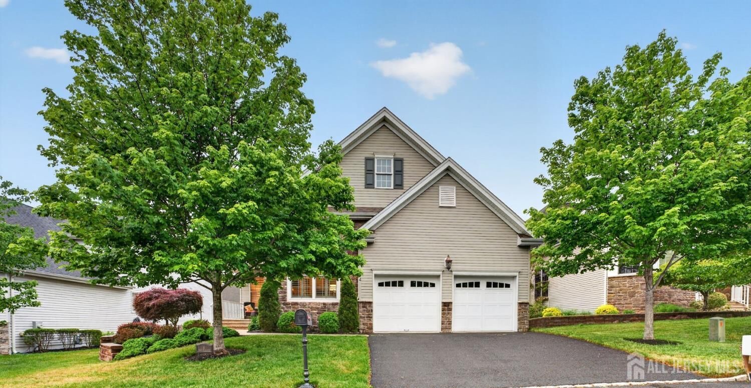 Property Photo: 4 Mayflower Court NJ 08873