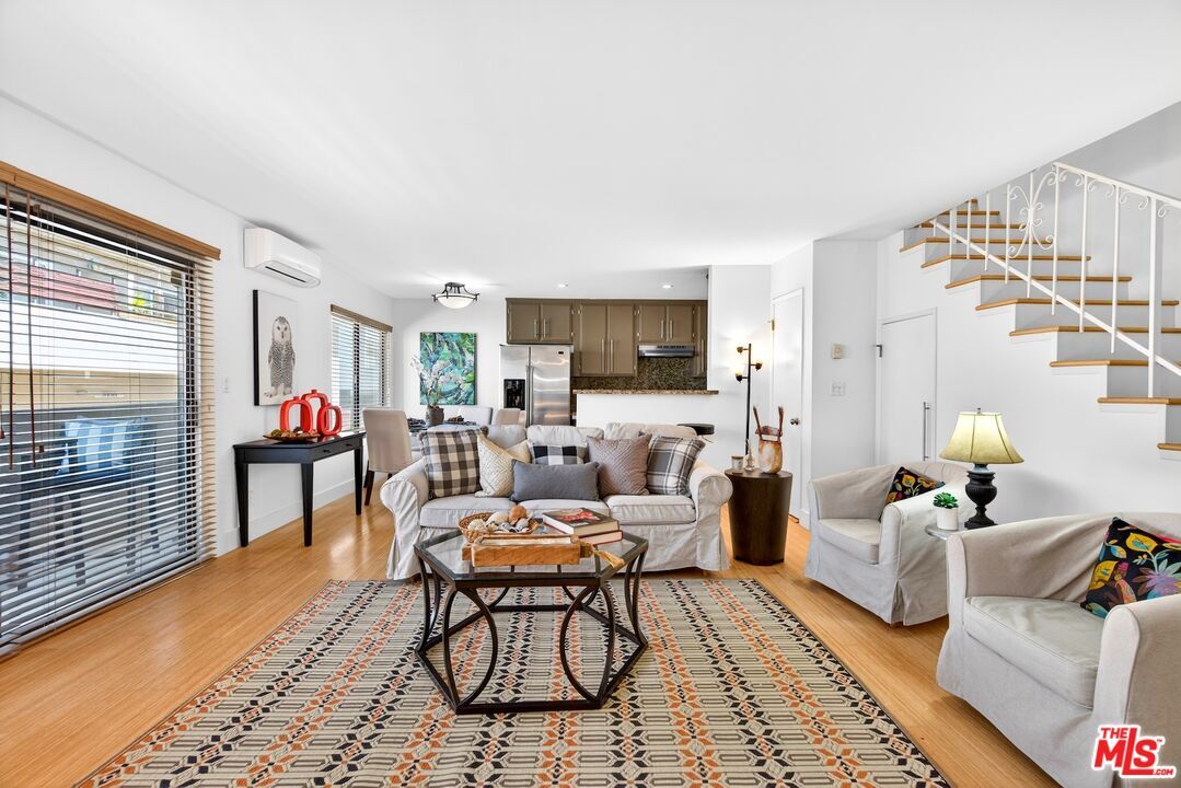 Property Photo: 11959 Dorothy St CA 90049