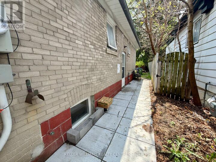 Property Photo:  9 Sanderson Road Lower  ON M9V 1C6 