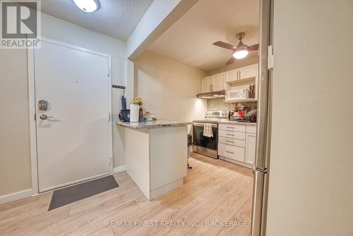 Property Photo:  561 Armstrong Road #115  ON K7M 8J9 