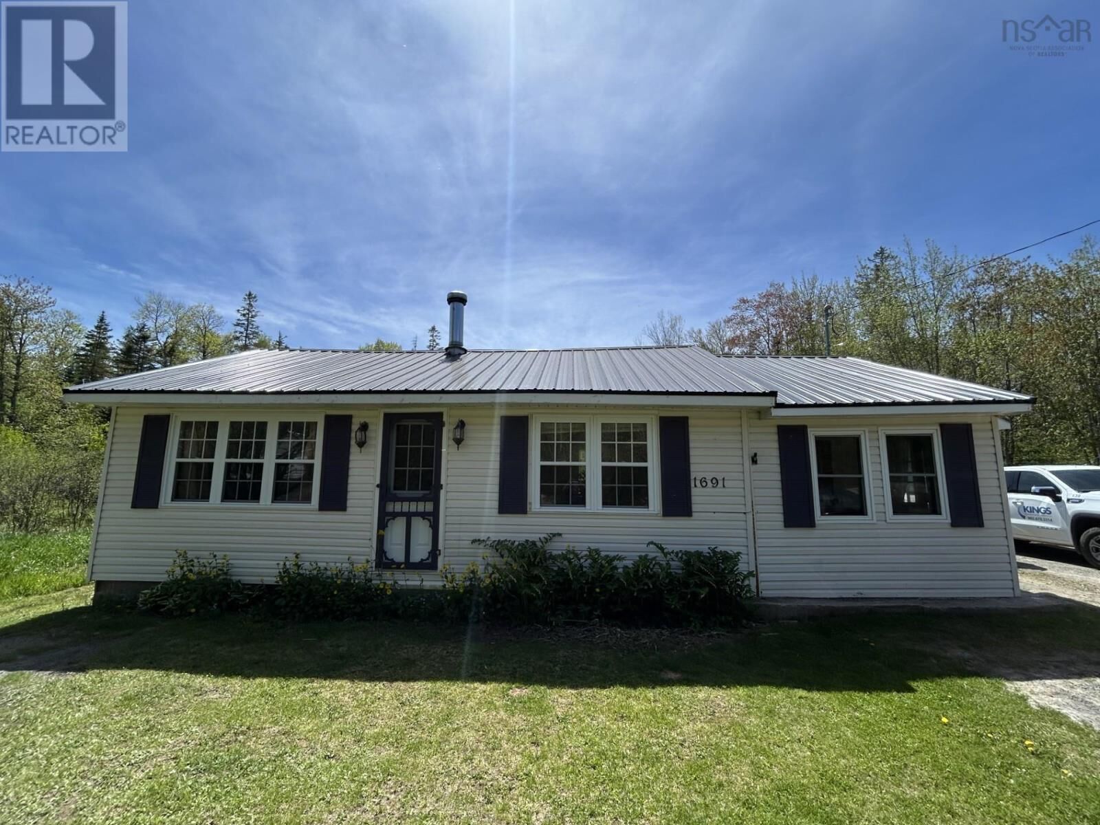 Property Photo: 1691 Greenfield Road NS B0P 1X0