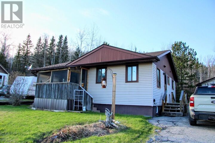 9 Swallow Dr — photo 1