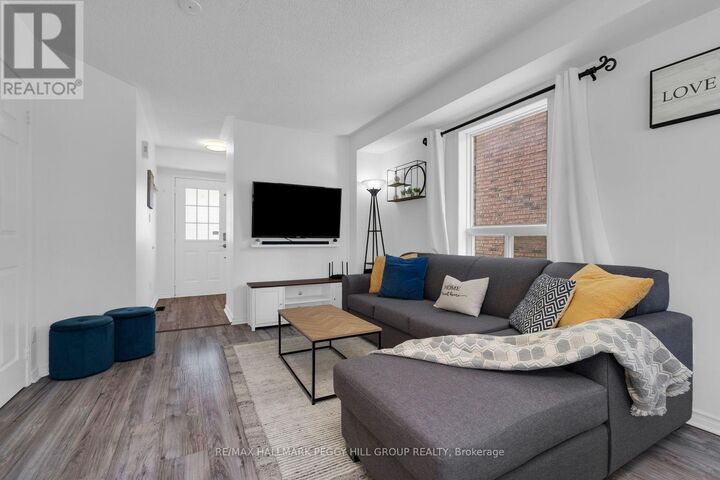 Property Photo:  22 Gadwall Avenue  ON L4N 8X6 