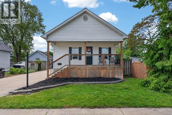 Property Photo:  851 Ellrose Avenue  ON N8Y 3W6 