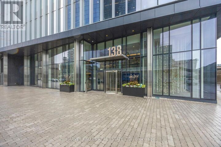 Property Photo: 138 Downes Street 4709 ON M5E 0E4