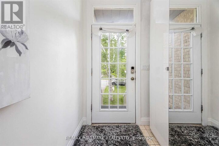 Property Photo:  131 Cottonwood Court Main  ON L3T 5W9 