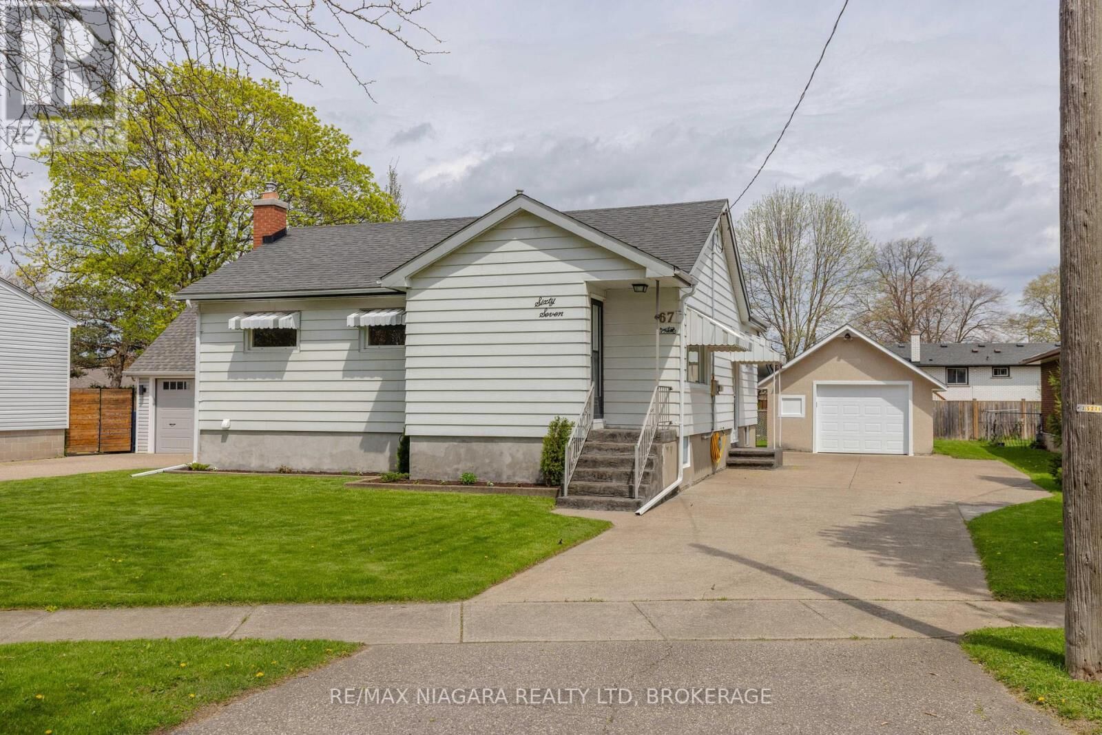 Property Photo:  67 Glen Park Road  ON L2N 3E5 
