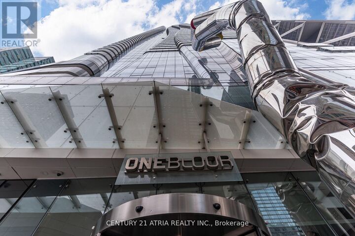 Property Photo:  1 Bloor Street East 2104  ON M4W 0A8 
