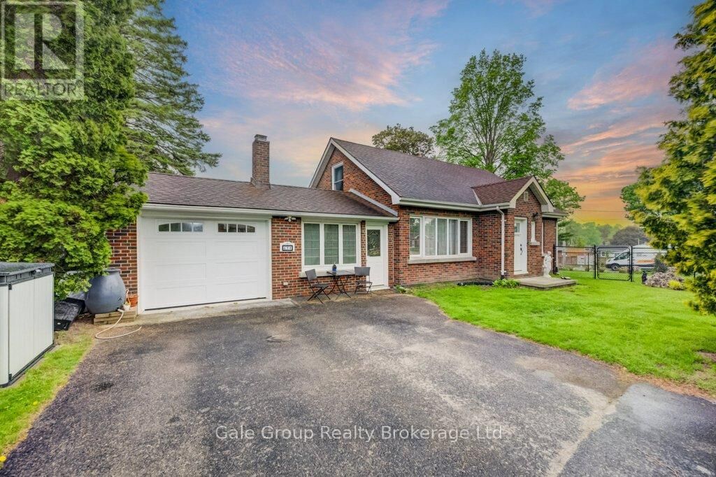 Property Photo:  694 Glencairn Avenue  ON N4S 5V9 