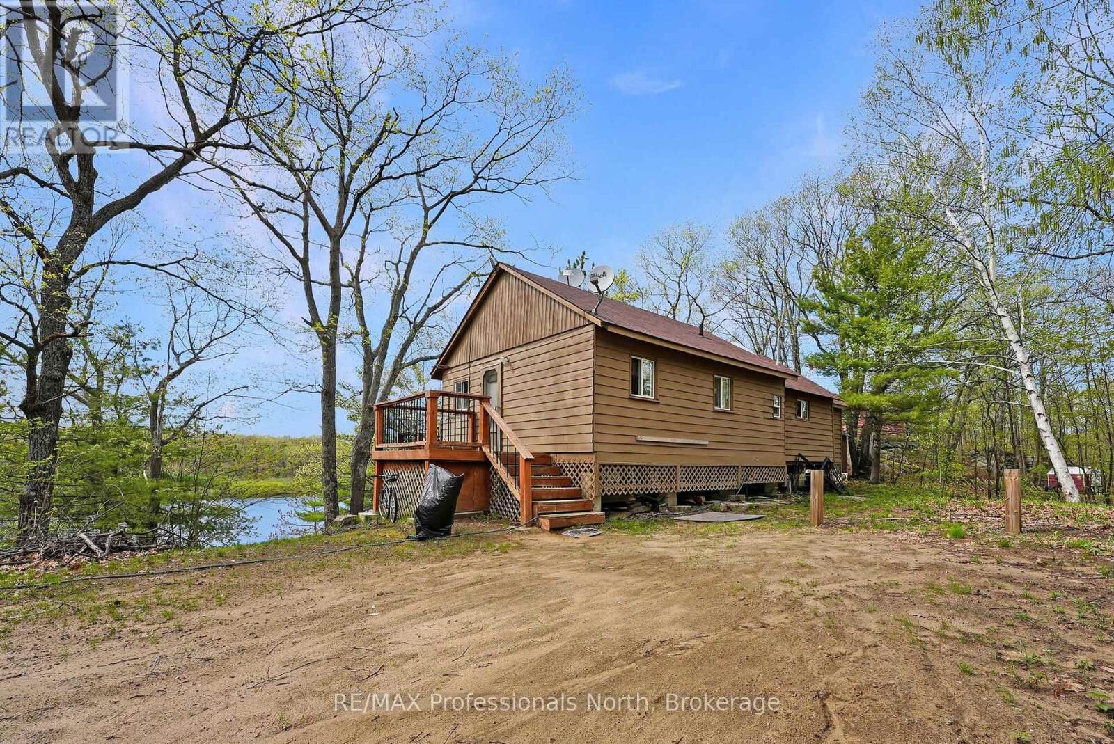 Property Photo: 1012 Iroquois Lane ON K0M 2K0
