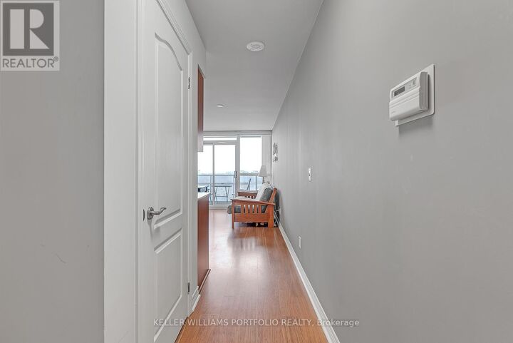 Property Photo:  15 North Park Road 1417  ON L4J 0A1 