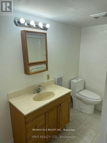 Property Photo: 20 Hawthorne Road ON L9W 6G7