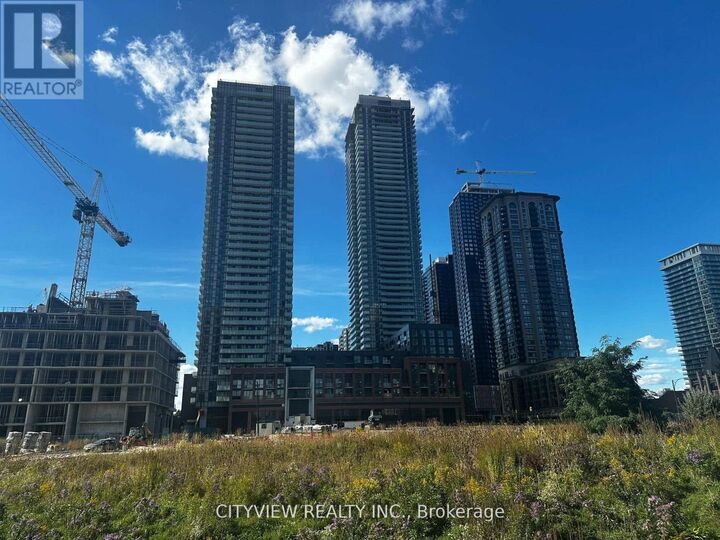 Property Photo:  4130 Parkside Village Drive 1401  ON L5B 3M8 