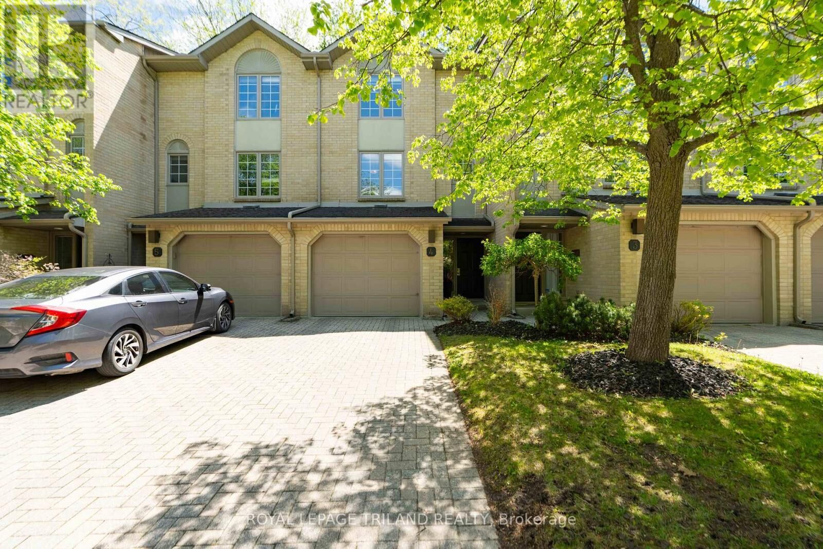 Property Photo:  1399 Commissioners Road West 4  ON N6K 4G9 