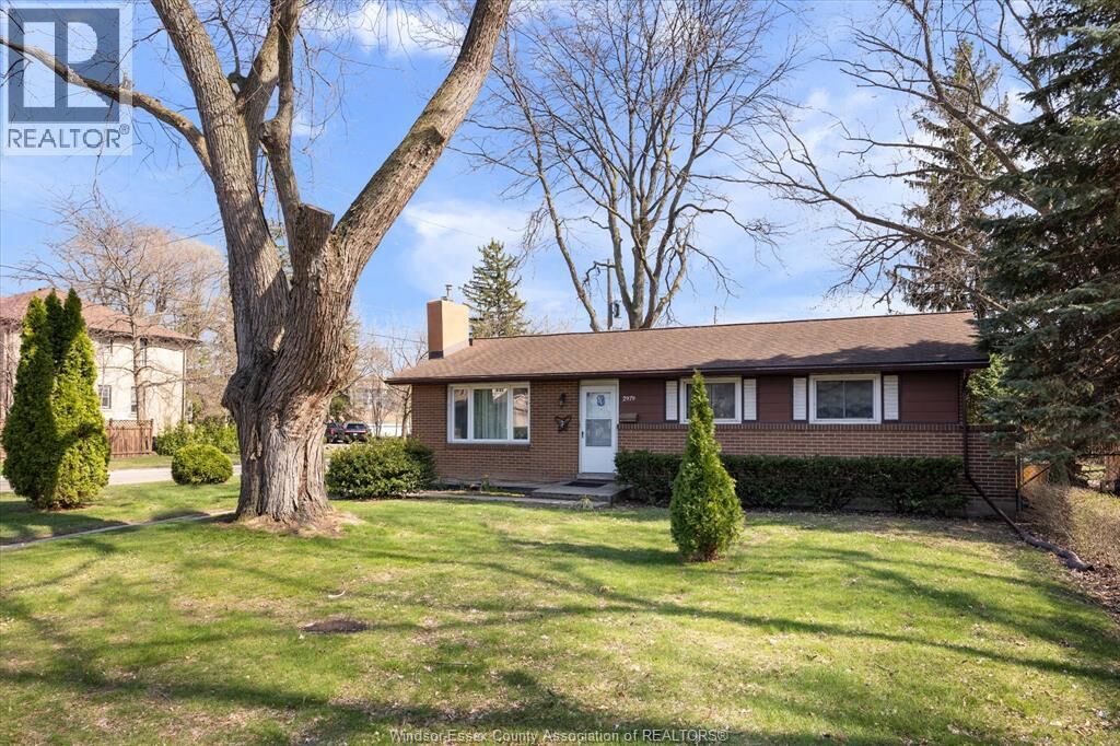 Property Photo: 2979 Orion ON N9E 2Z3