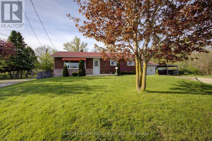 Property Photo:  462 Durham Road West  ON N0G 1R0 