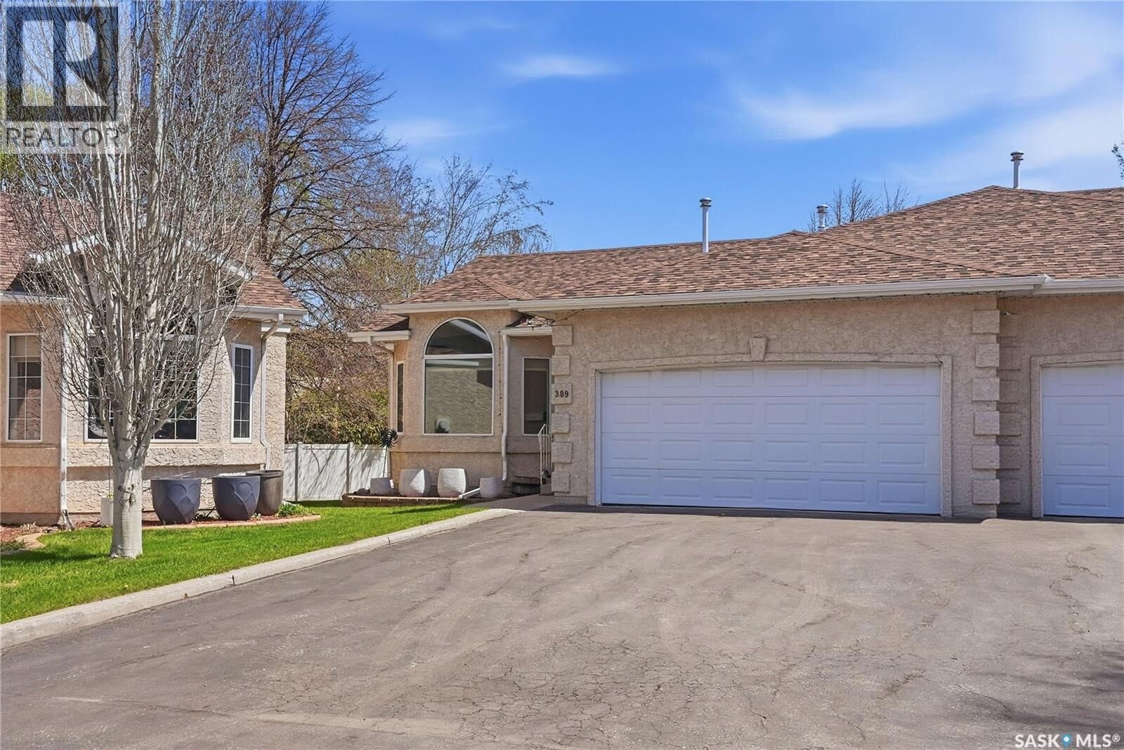 Property Photo: 309 315 Berini Drive SK S7N 4M1