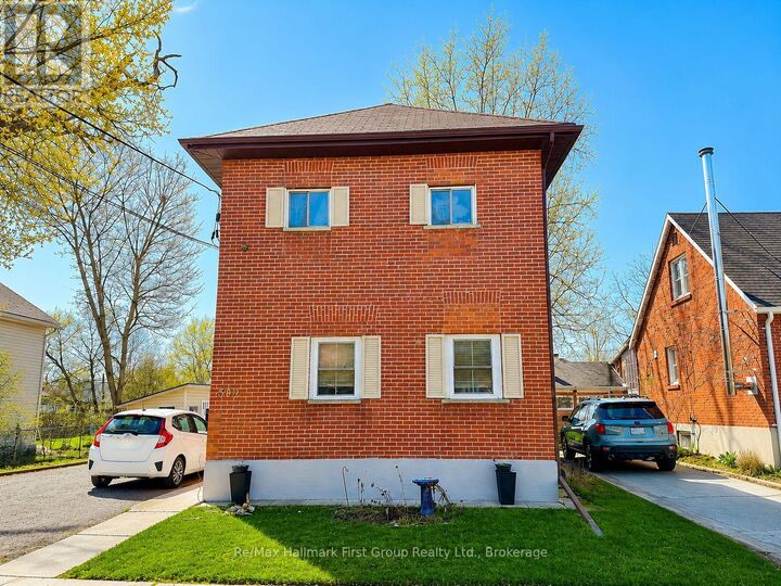 Property Photo: 509 Parnell Street Main ON K9J 4J3