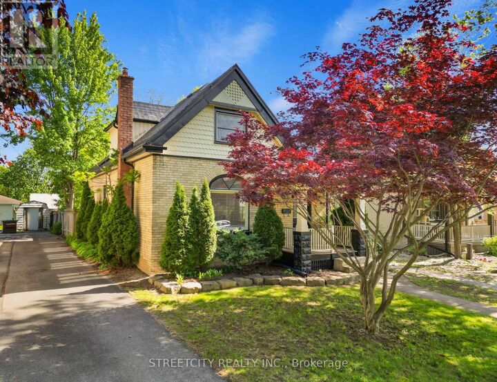 Property Photo:  455 St James Street  ON N5Y 3P2 