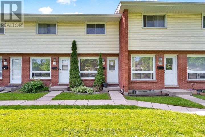 71D Wellesley Crescent D — photo 1