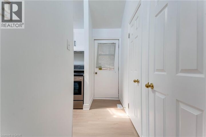 Property Photo:  530 Fountain Street South  ON N3H 1J3 
