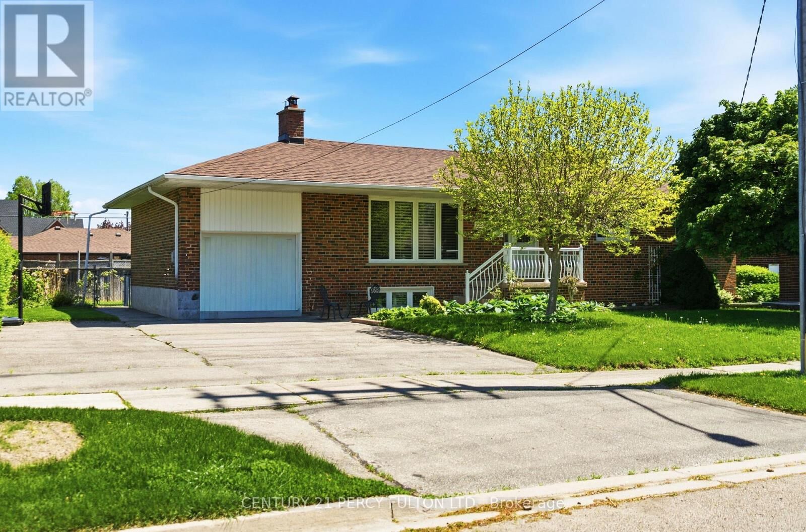Property Photo:  2553 Stillmeadow Road  ON L5B 1X8 
