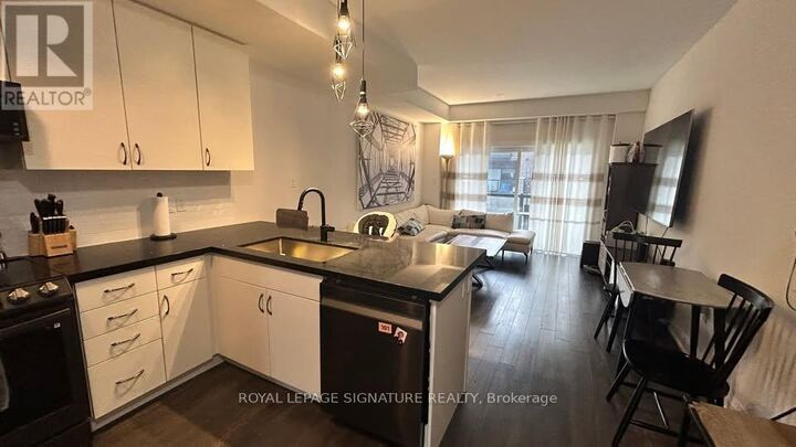 Property Photo:  41 Creekbank Road  ON M6L 0A3 