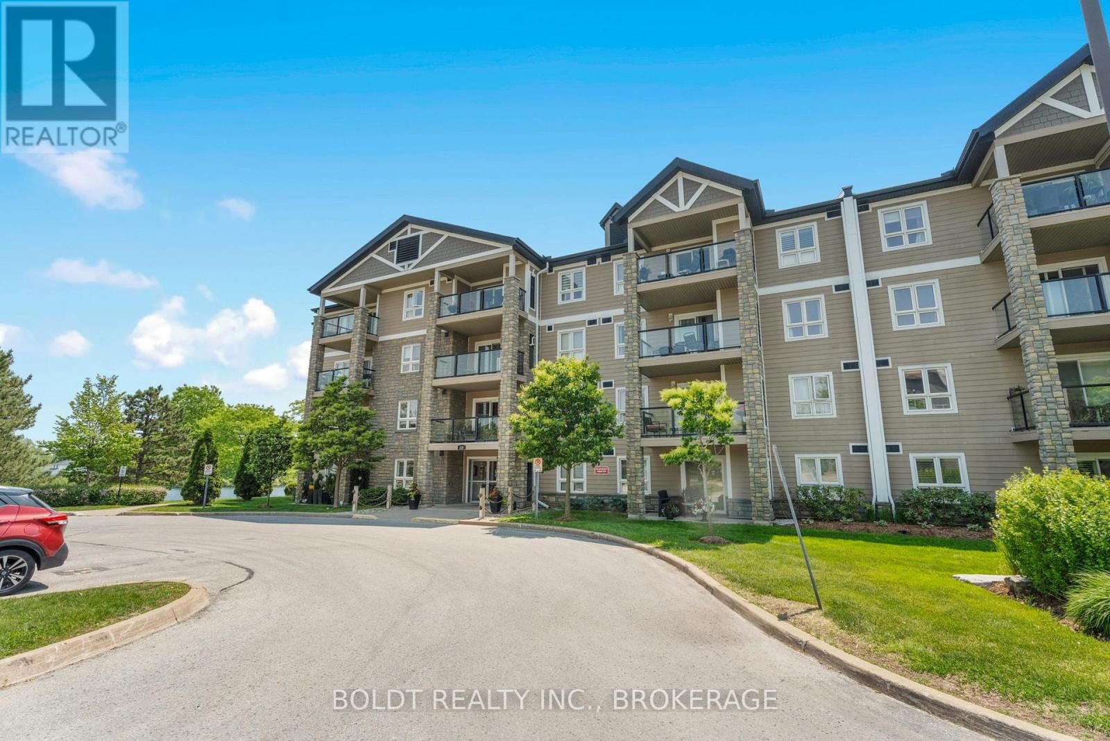 Property Photo: 330 Prince Charles Drive South 1214 ON L3C 7B3