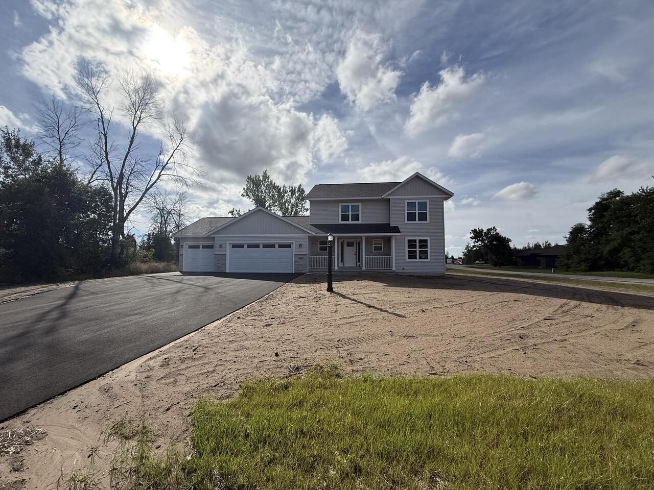Property Photo:  561 Amberwood Way  WI 54467 