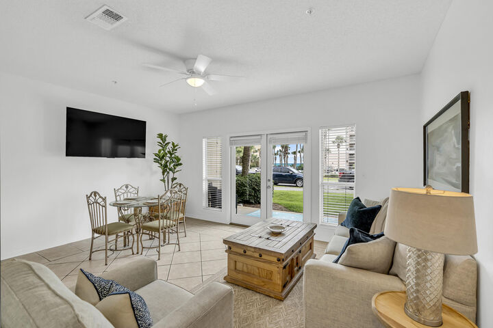 Property Photo:  73 Shirah Street 109  FL 32541 