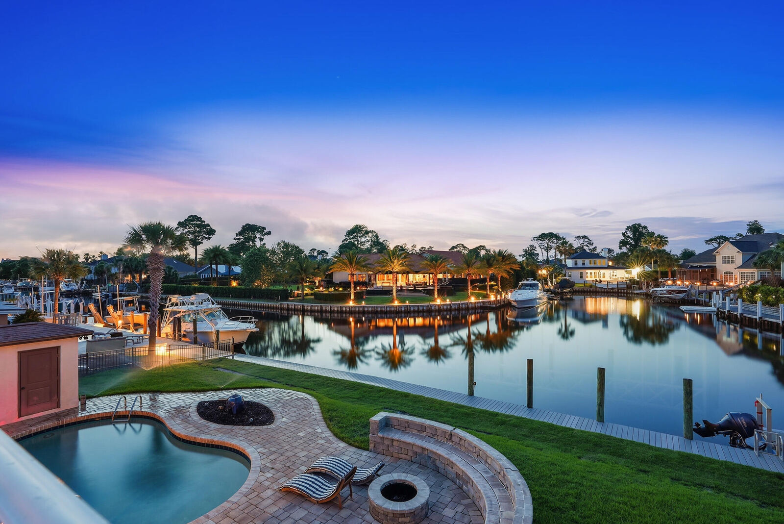 Property Photo: 523 Wahoo Road FL 32408
