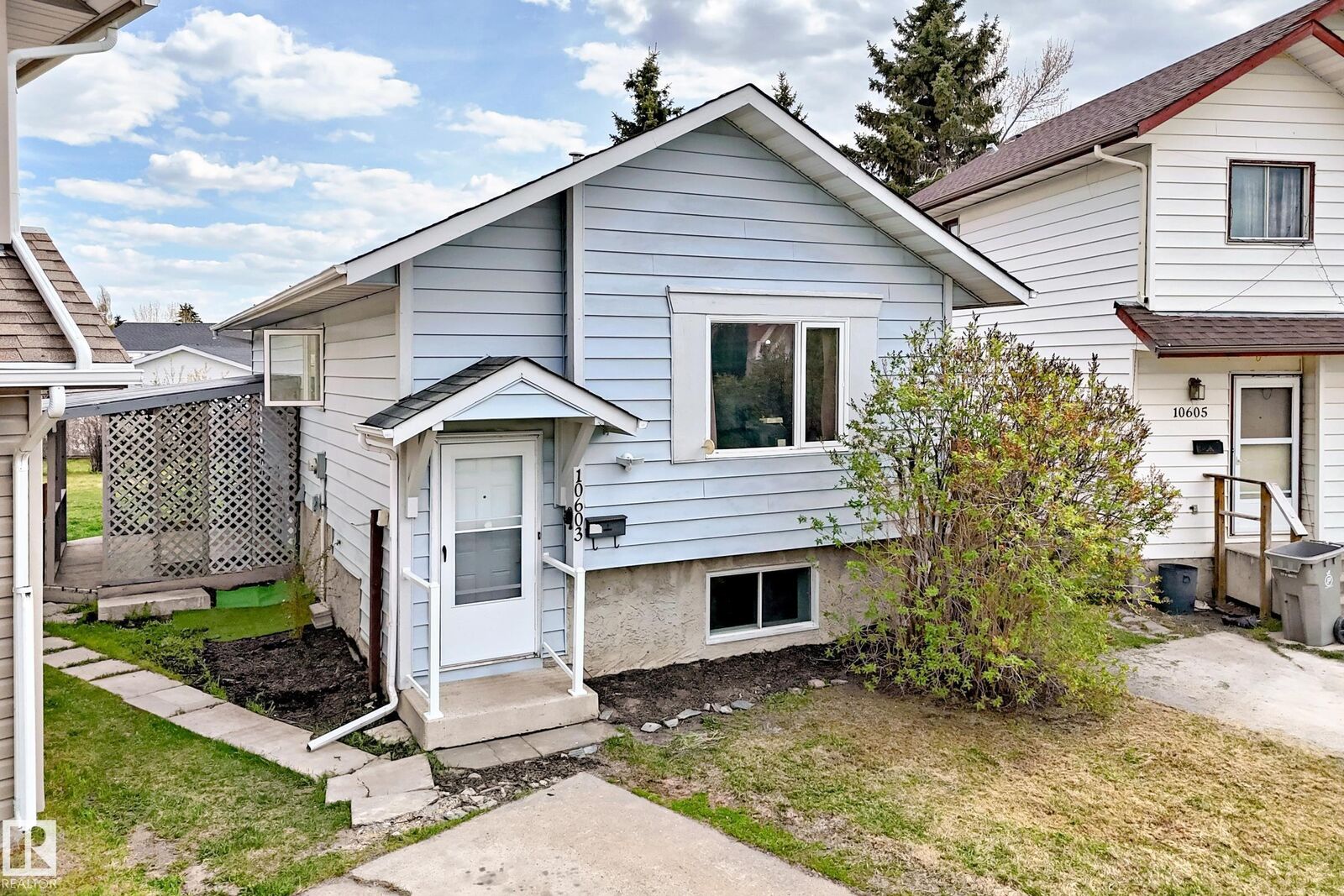 Property Photo:  10603 98 Avenue  AB T8R 1E4 