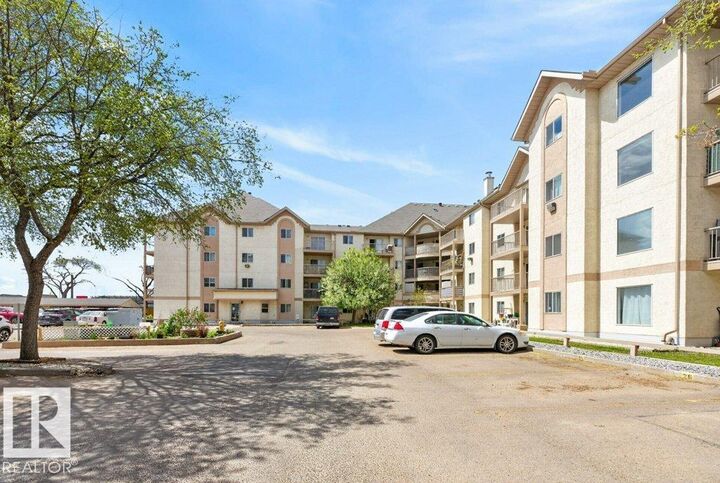 Property Photo: 11218 80 Street NW 111 AB T5B 4V9