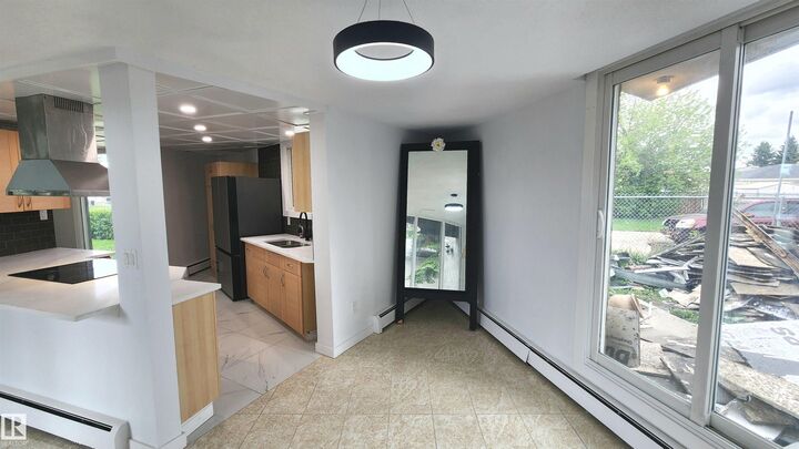 Property Photo:  9535 147 Avenue NW  AB T5E 2K5 
