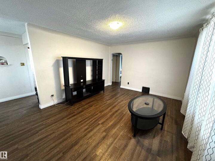 Property Photo:  9015 91 Street NW  AB T6C 3N6 