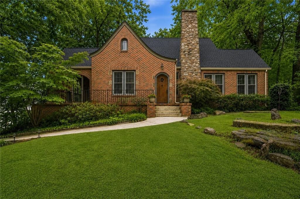 Property Photo:  1431 Cornell Road NE  GA 30306 