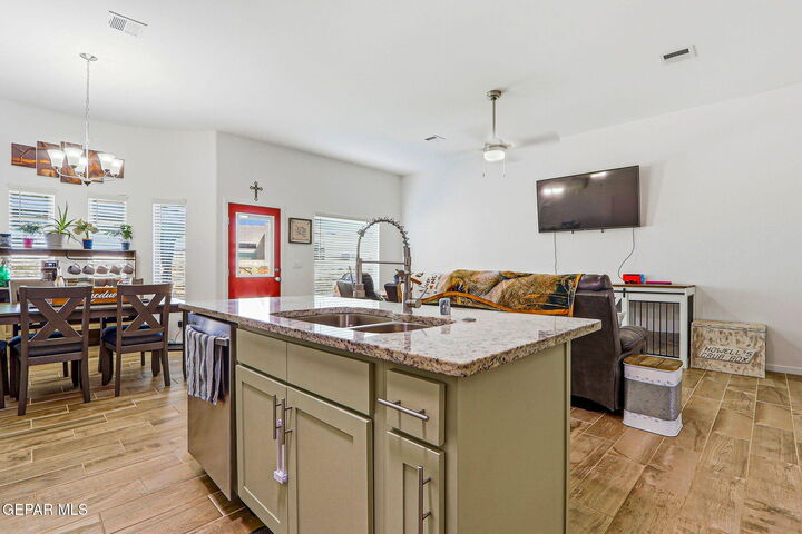 Property Photo:  776 Paseo Dulce Avenue  TX 79928 