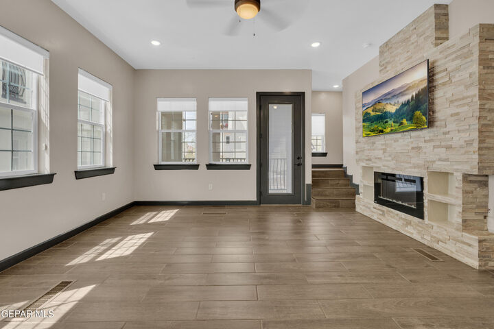 Property Photo:  461 Vin Benicarlo Place  TX 79912 