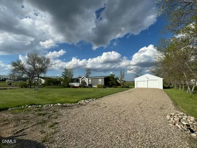 Property Photo: 2926 Cabin Drive ND 58531