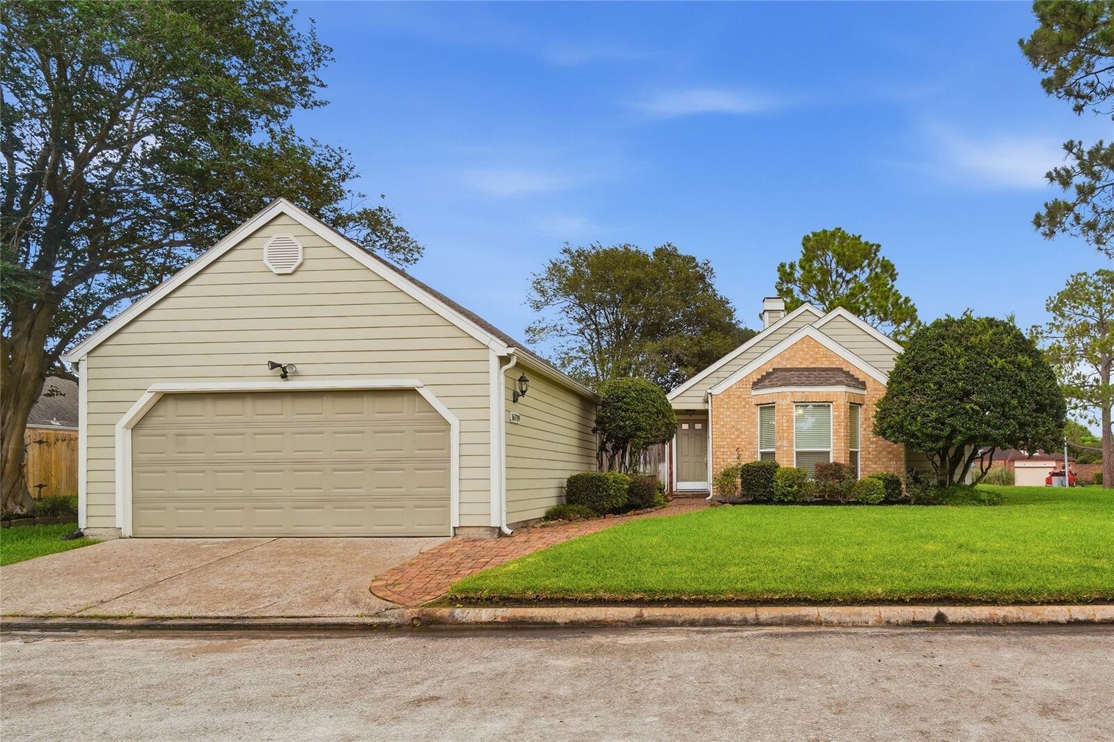 Property Photo: 16719 Fallen Leaf Way TX 77058