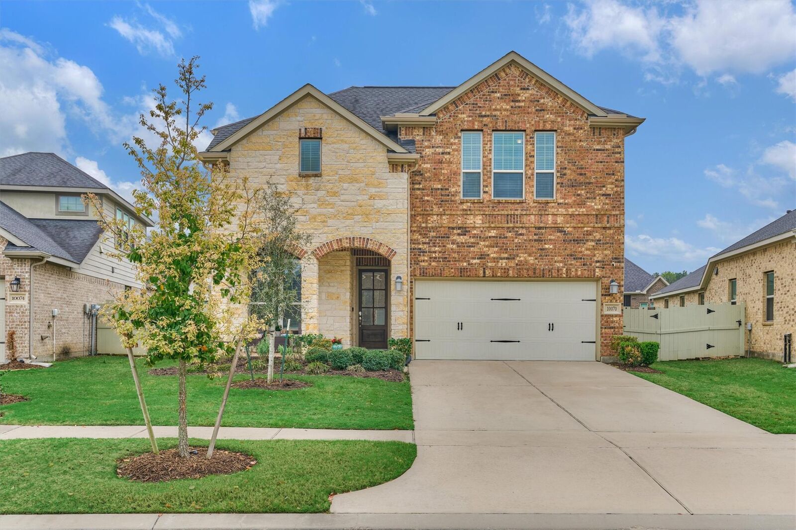 Property Photo: 10070 Black Maple Drive TX 77385