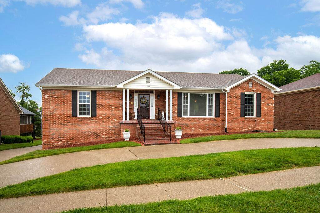 Property Photo:  108 Bradford Court  KY 40475 
