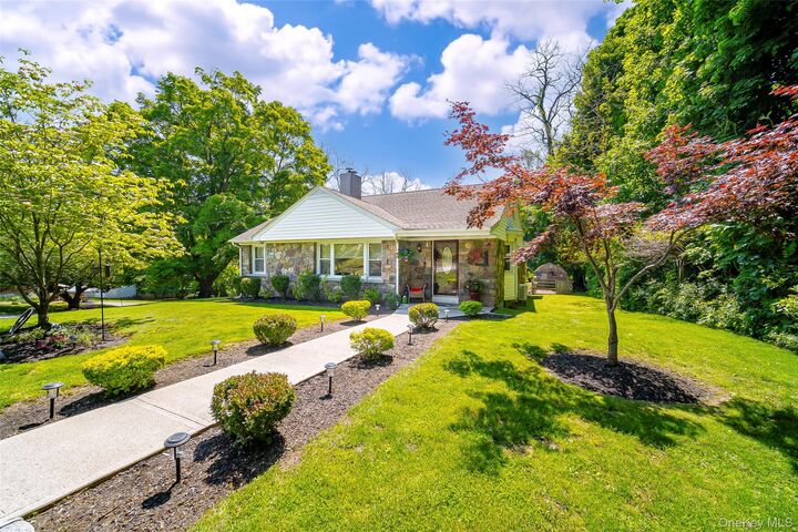 Property Photo:  15 Maple Road  NY 10917 