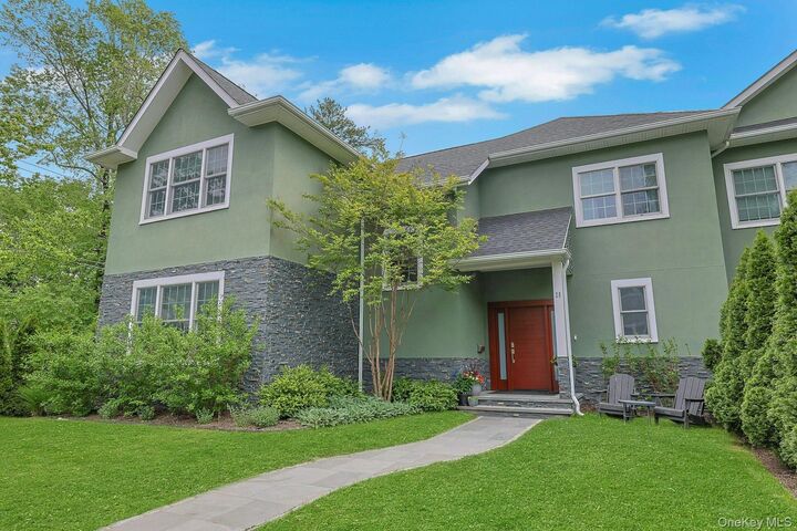Property Photo:  28 Rose Street 28  NY 10706 