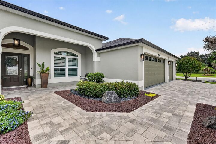 Property Photo: 2767 Dunham Drive FL 32163