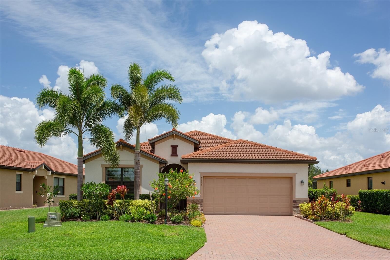 Property Photo:  5119 Tobermory Way  FL 34211 