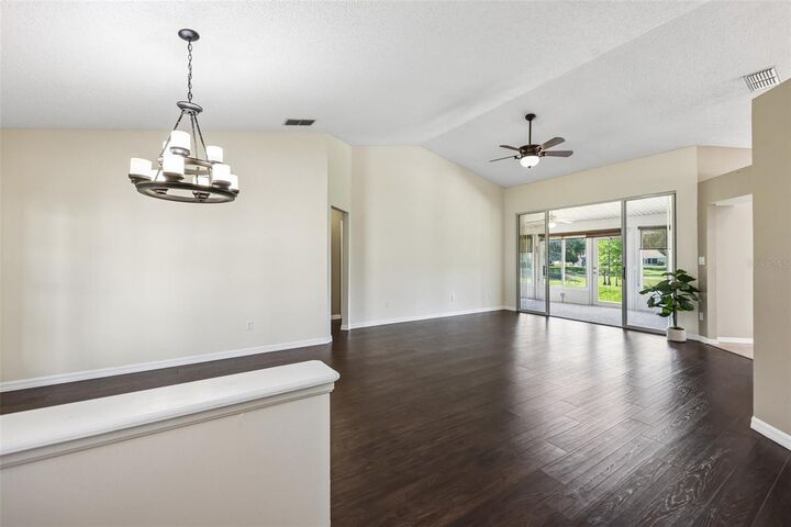Property Photo:  26234 Glen Eagle Drive  FL 34748 