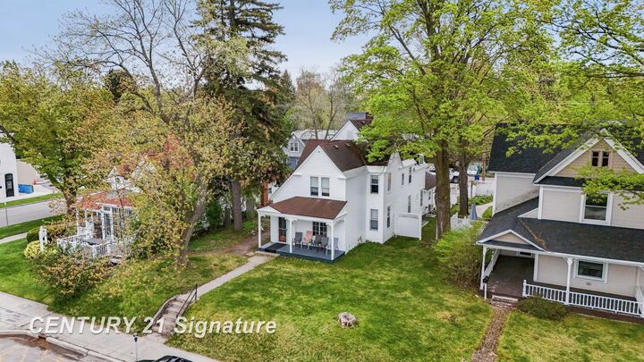 Property Photo:  607 W Front Street  MI 49684 