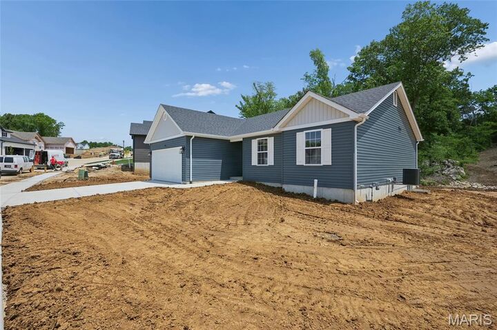 Property Photo:  840 Dogwood Way  MO 63050 
