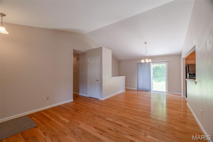 Property Photo:  464 Fall River Lane  MO 63304 